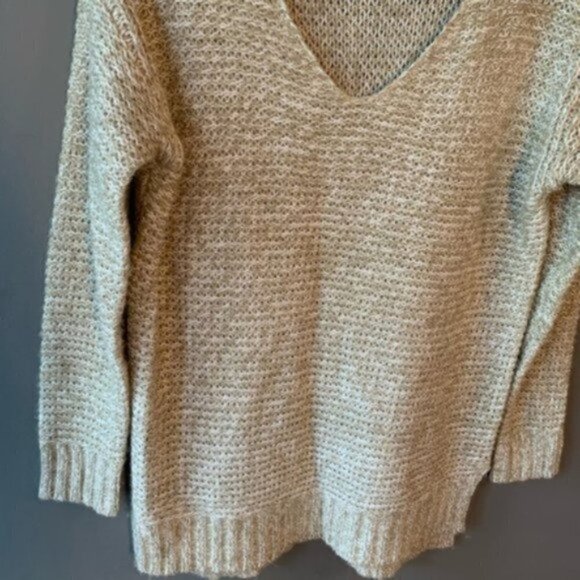 Essentials by Full Tilt Marled Step Hem Sweater - Picture 5 of 8